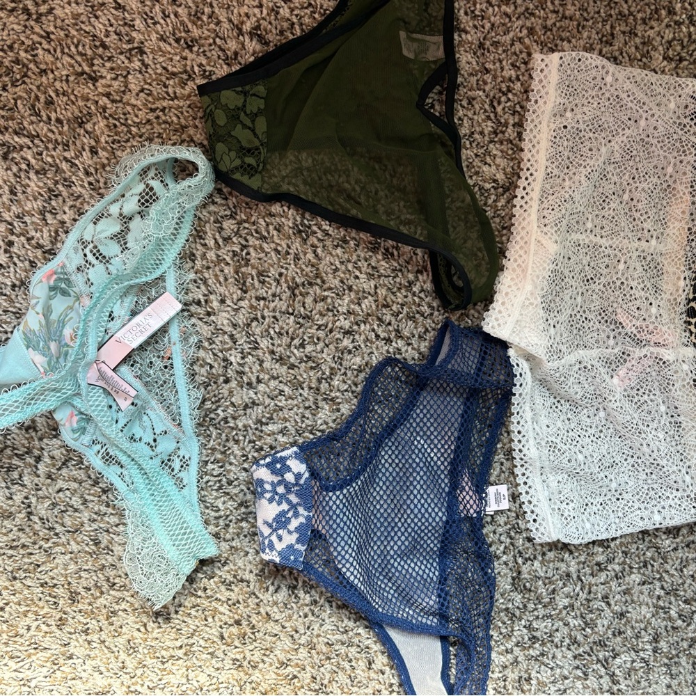 Victoria's Secret Navy and White Floral Lace Panty
